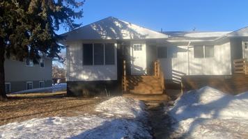 featured image of 8524 84 Ave Nw