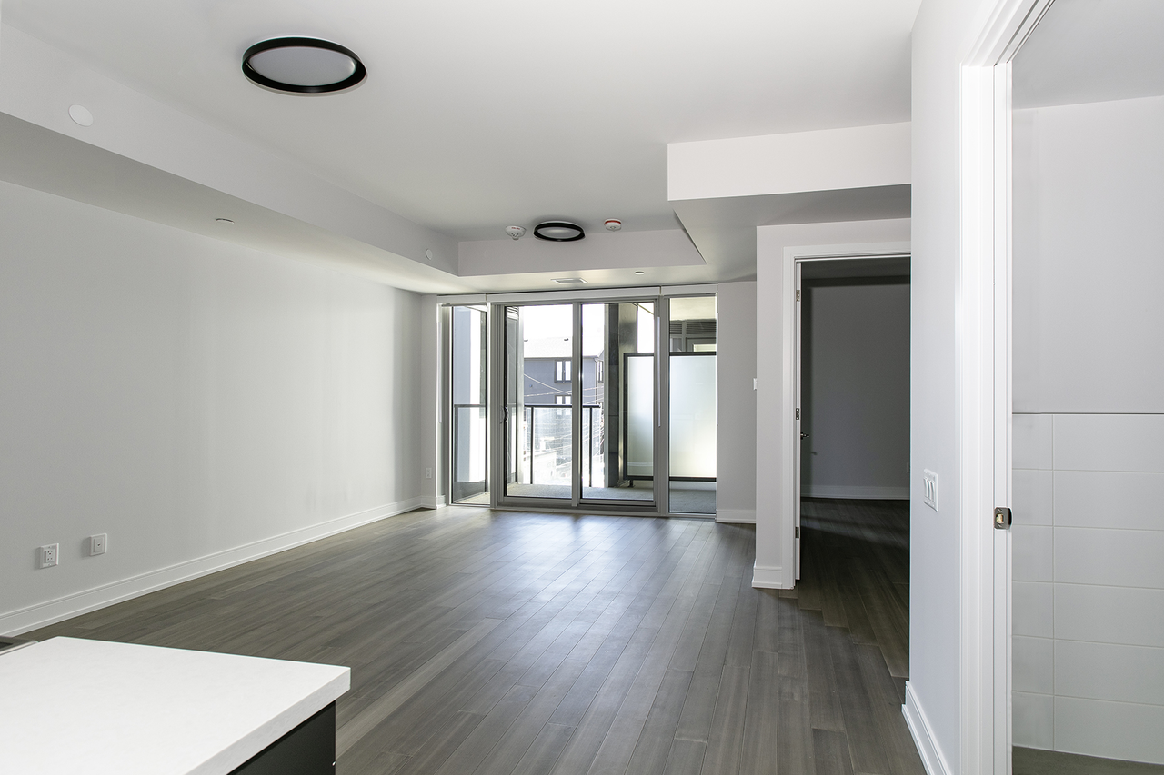 664 Spadina Ave - Photo 5 of 31