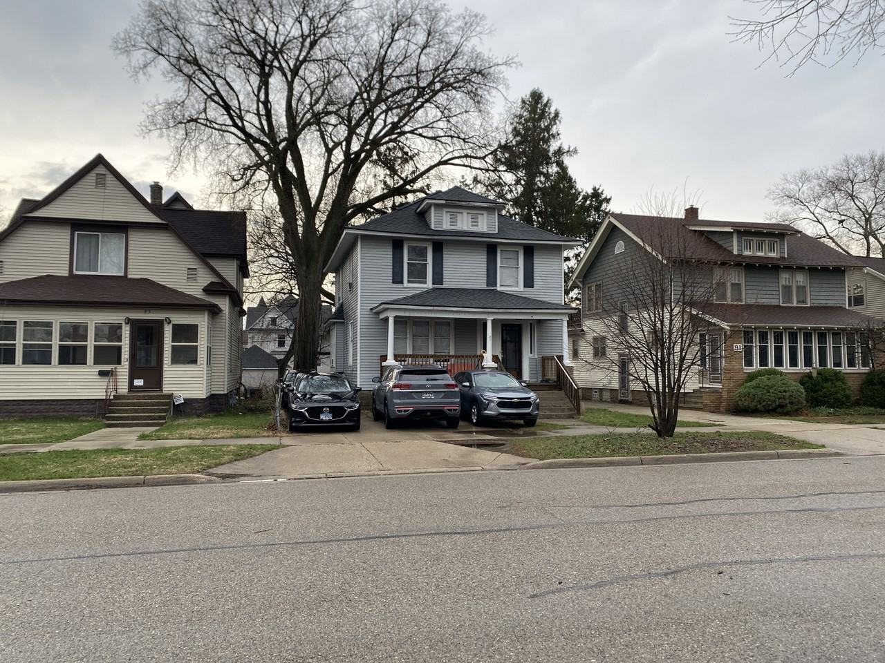 87 E 15th St #1 - Photo 2 of 17