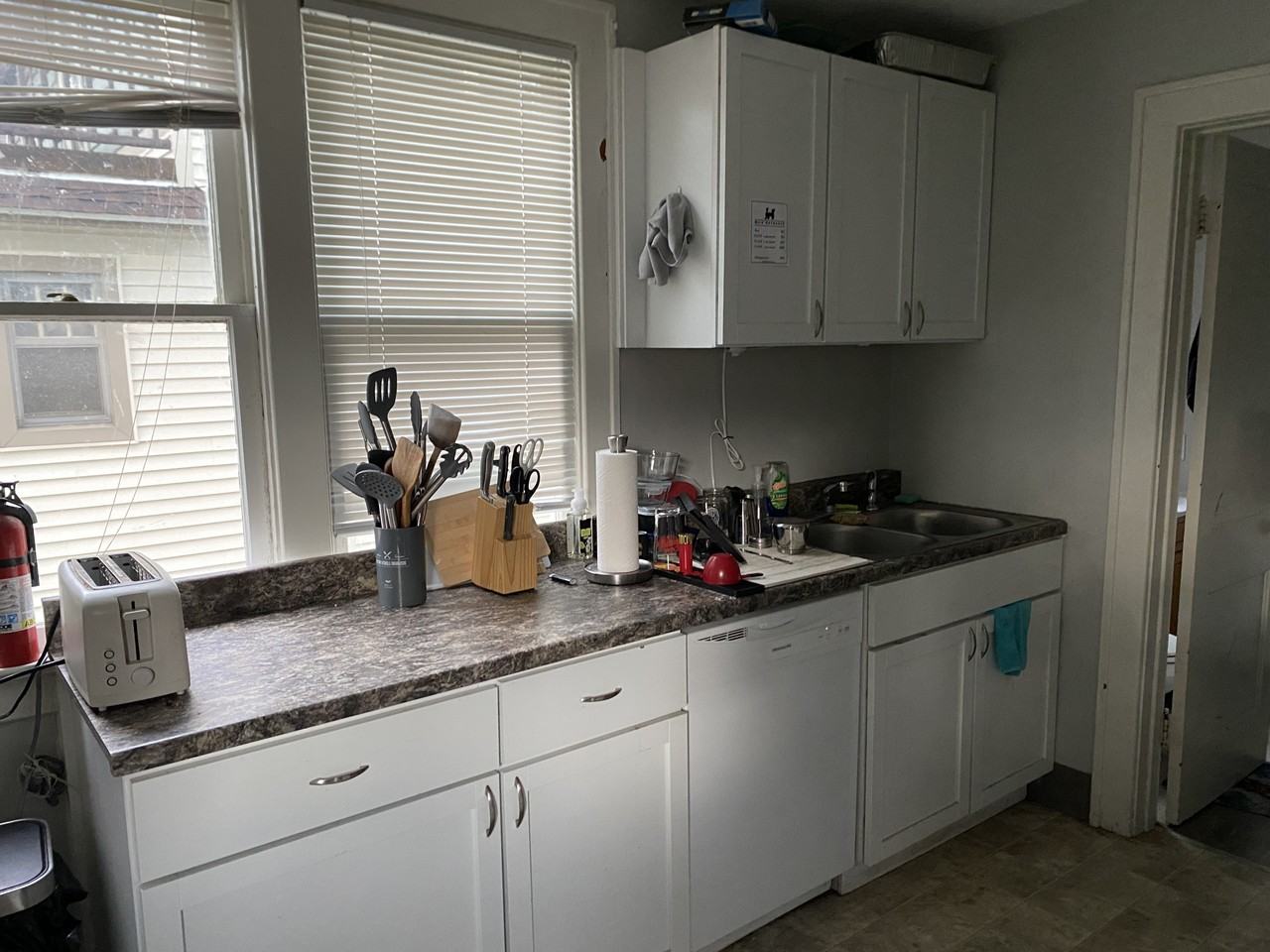 87 E 15th St #1 - Photo 3 of 17