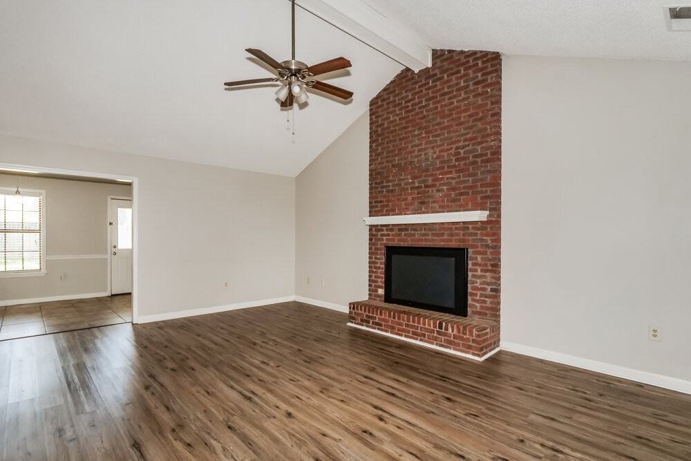 7352 Alexander Rd - Photo 4 of 16