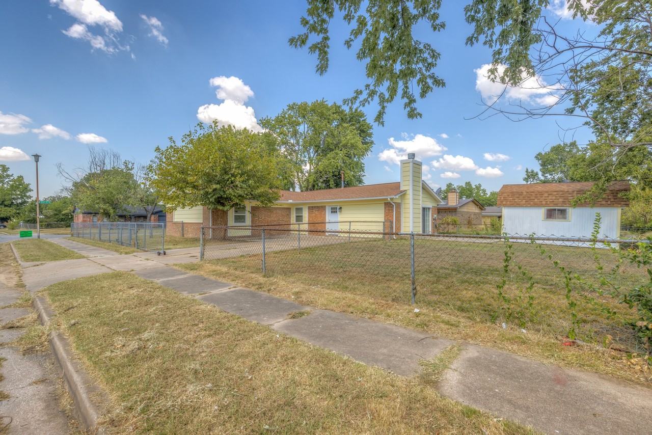 2439 S 123rd East Ave #1 - Photo 3 of 19