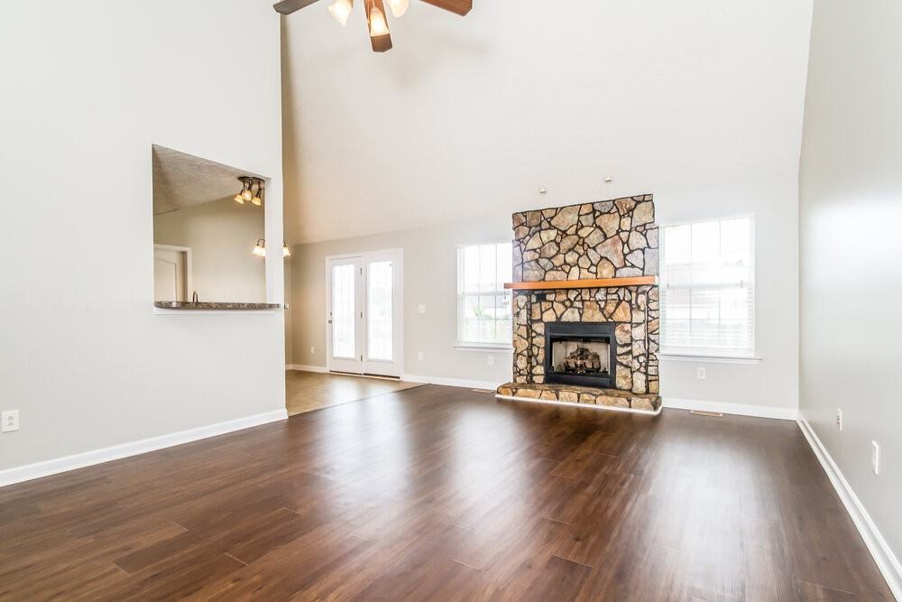 5054 Betsy Ann Ave - Photo 3 of 15