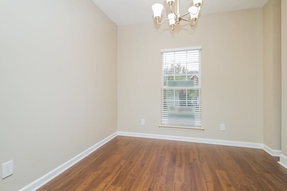 7882 Rainey Dr - Photo 5 of 17