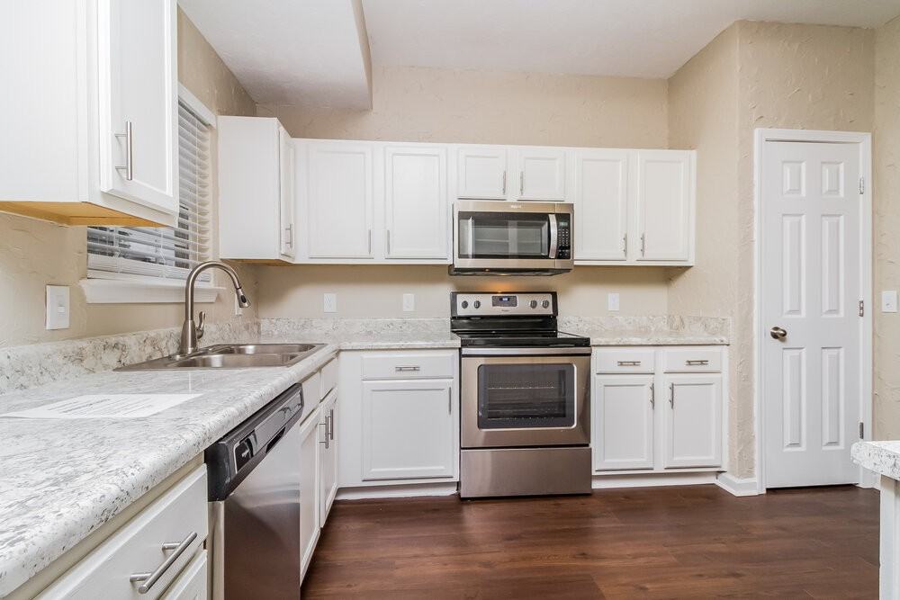 7882 Rainey Dr - Photo 7 of 17