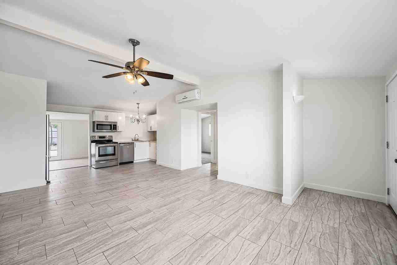 11044 East University Drive - Photo 3 of 26