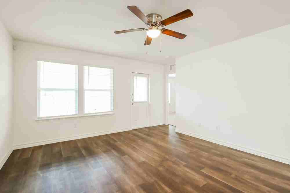 10323 Monte Carmel Pl - Photo 4 of 16