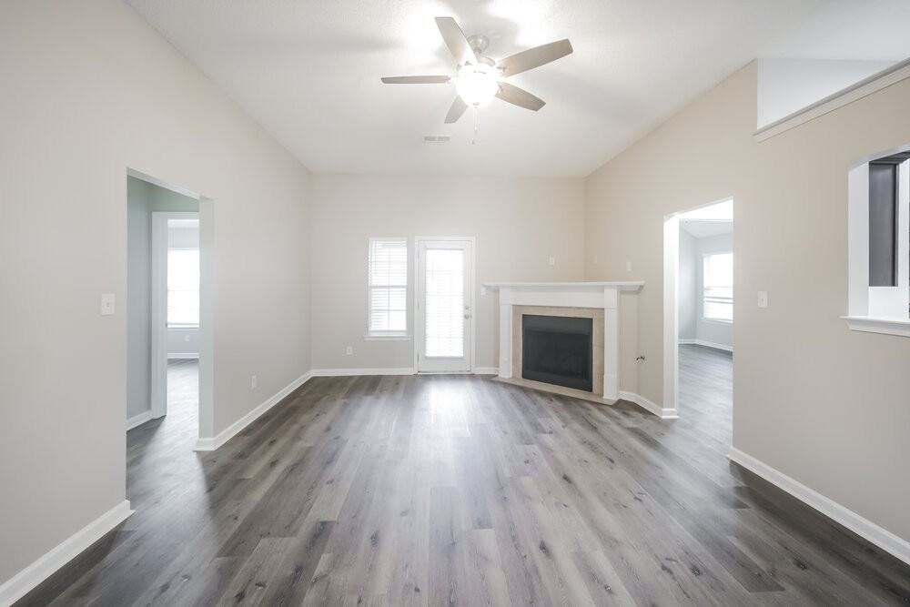 7959 Ridgedale Dr - Photo 4 of 16