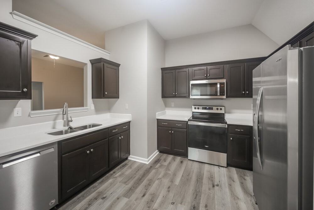 7959 Ridgedale Dr - Photo 7 of 16