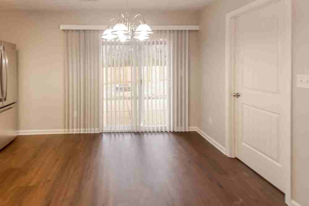 10060 Nolton Cir - Photo 3 of 15