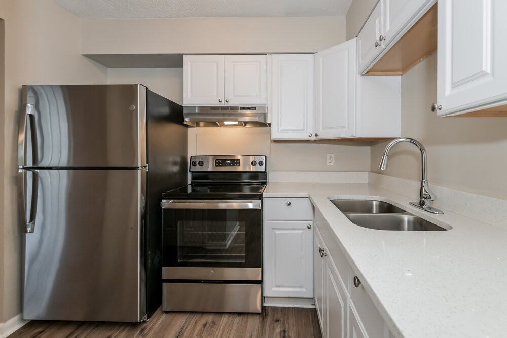 304 Citizen St - Photo 6 of 16