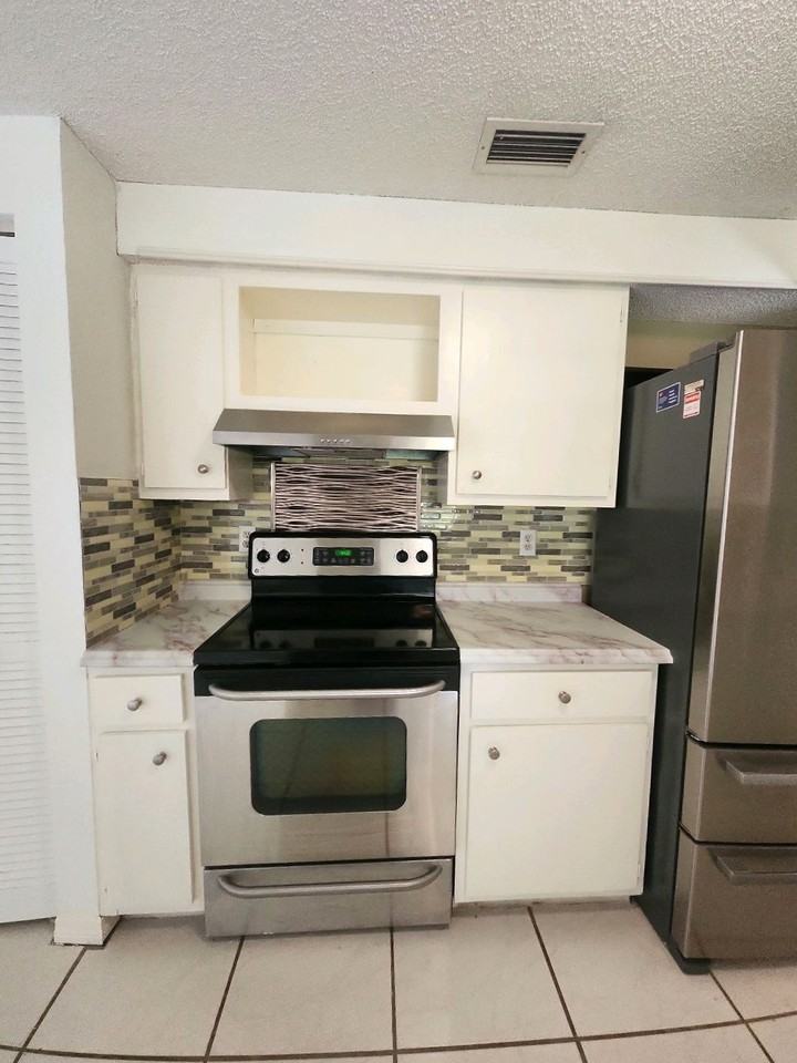 4619 Chippendale Dr #1 - Photo 4 of 23