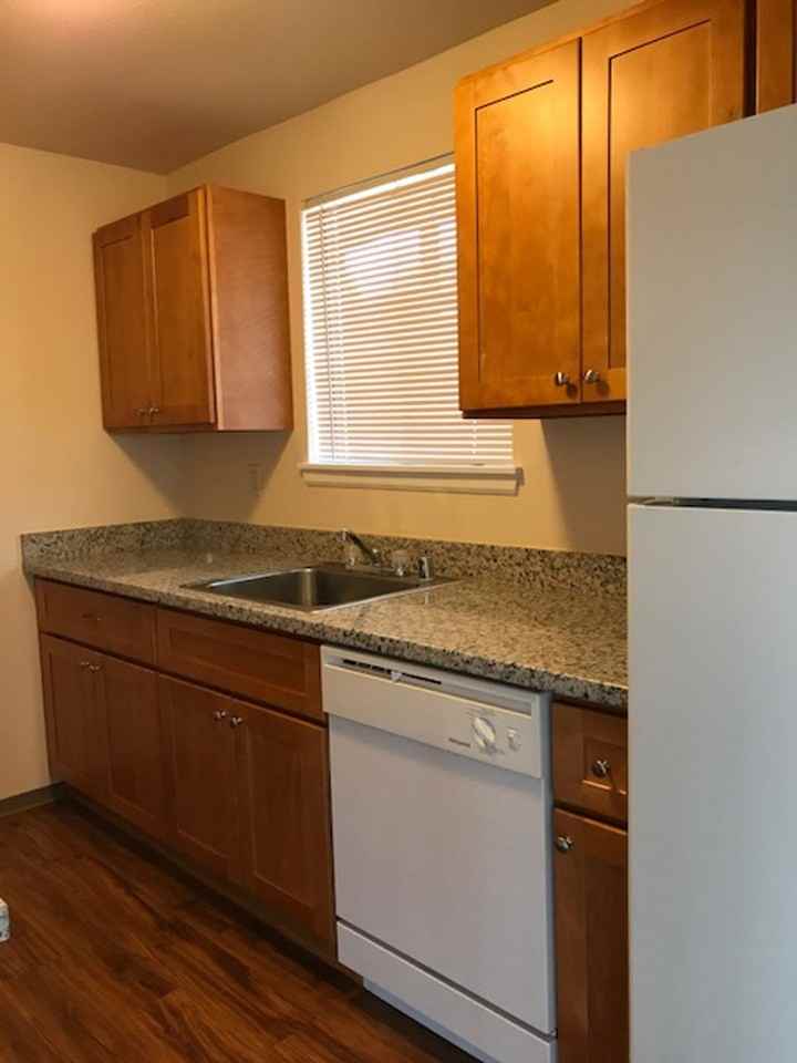 Aladdin Camelot Apartments - Photo 2 of 7