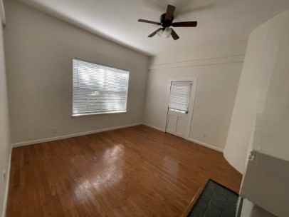 829 5th St N #2 - Photo 4 of 12