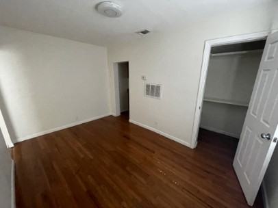 829 5th St N #2 - Photo 6 of 12