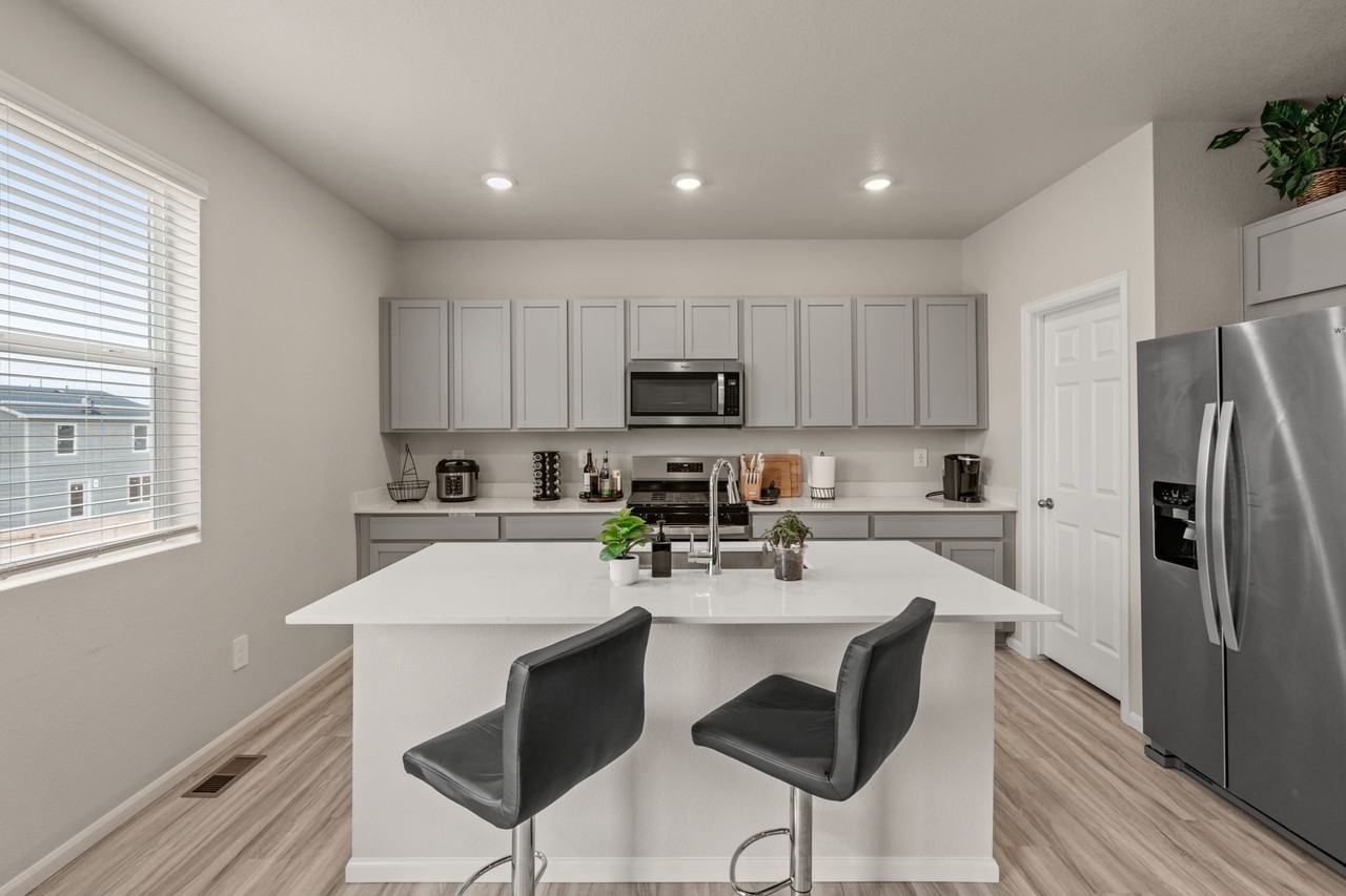 11437 Splake St #1 - Photo 4 of 10