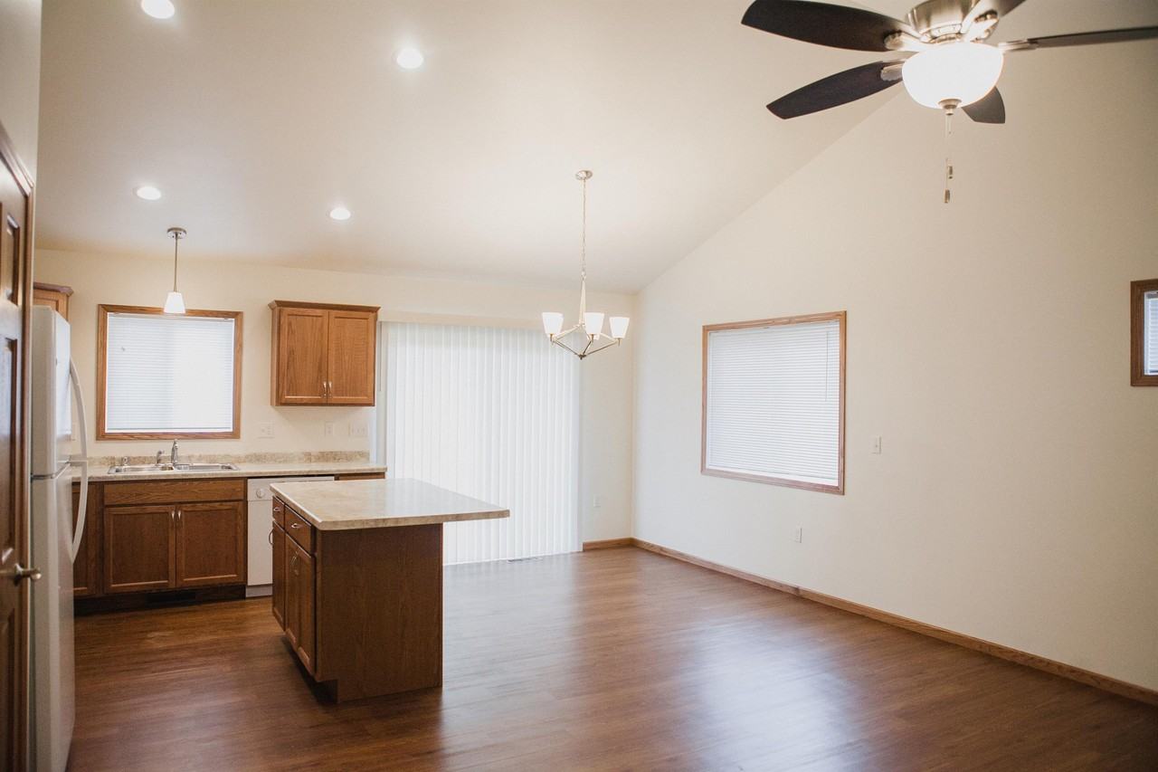 21309 Sheila Ln #21309 - Photo 3 of 14