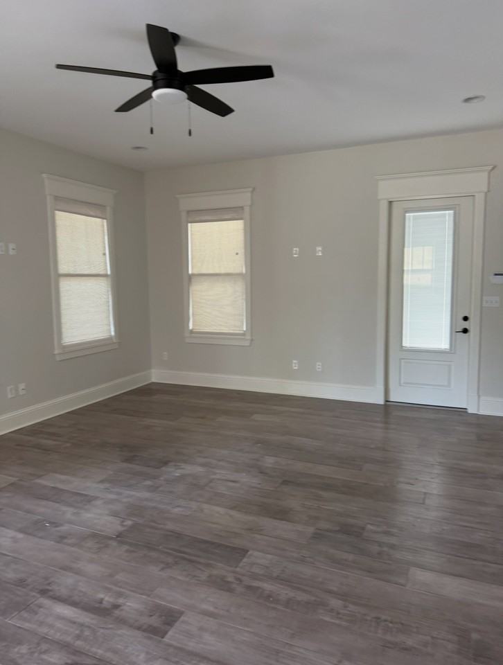 510 Mill St #1 - Photo 3 of 17