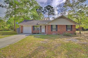 featured image of 219 Kevin Rd #1