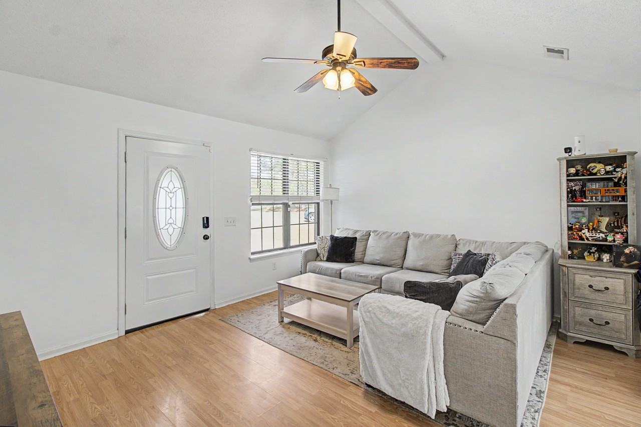 219 Kevin Rd #1 - Photo 3 of 22