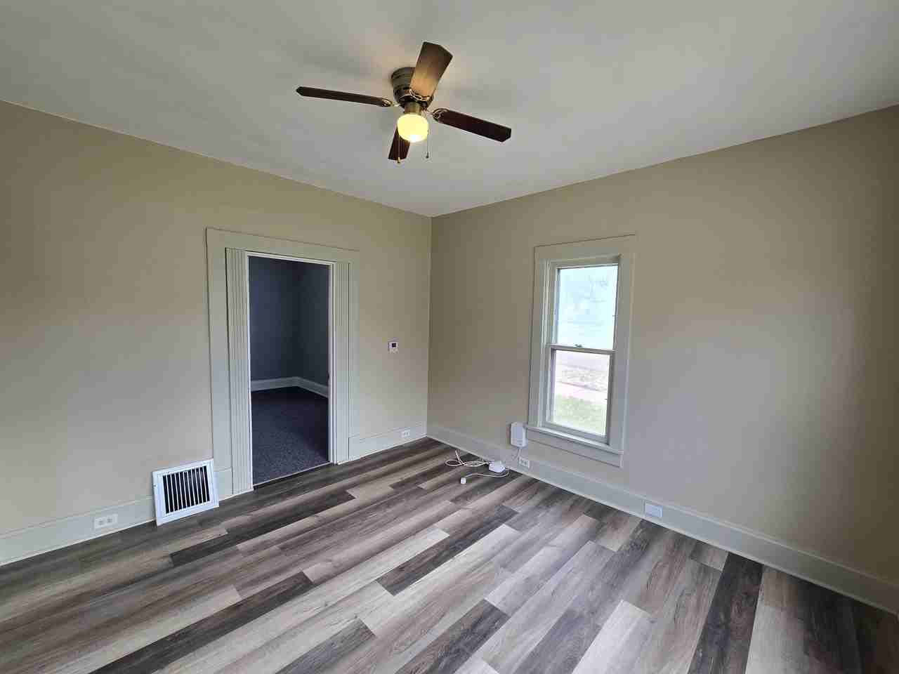 823 Glenwood St #1 - Photo 7 of 25