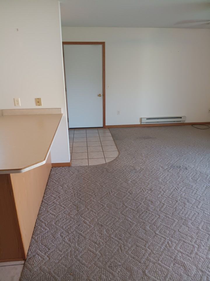 585 Kelvington Dr #3 - Photo 6 of 11