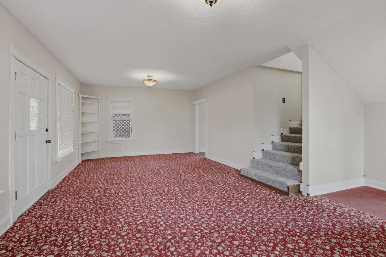 609 E Harrison Ave #1 - Photo 7 of 25