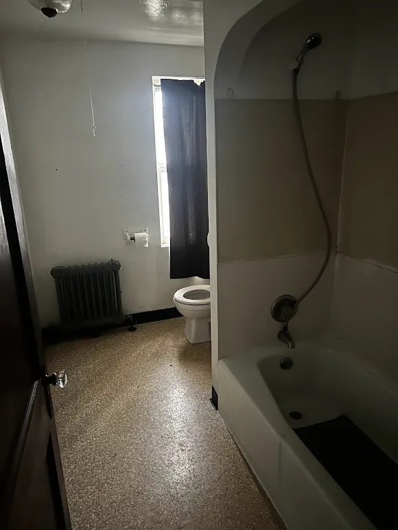 110 Walnut St #4 - Photo 4 of 6