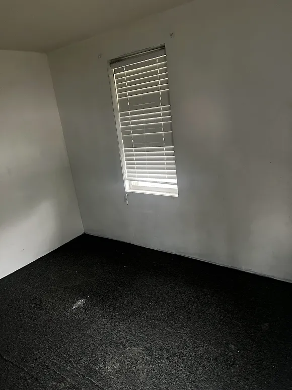 110 Walnut St #4 - Photo 6 of 6