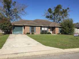 1646 Latham Ct #1 - Photo 1 of 1