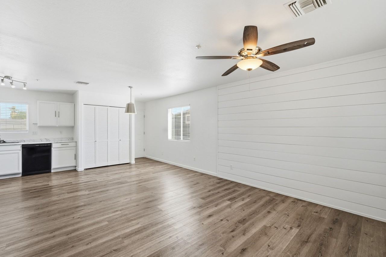 1449 E Taylor St #3 - Photo 2 of 4