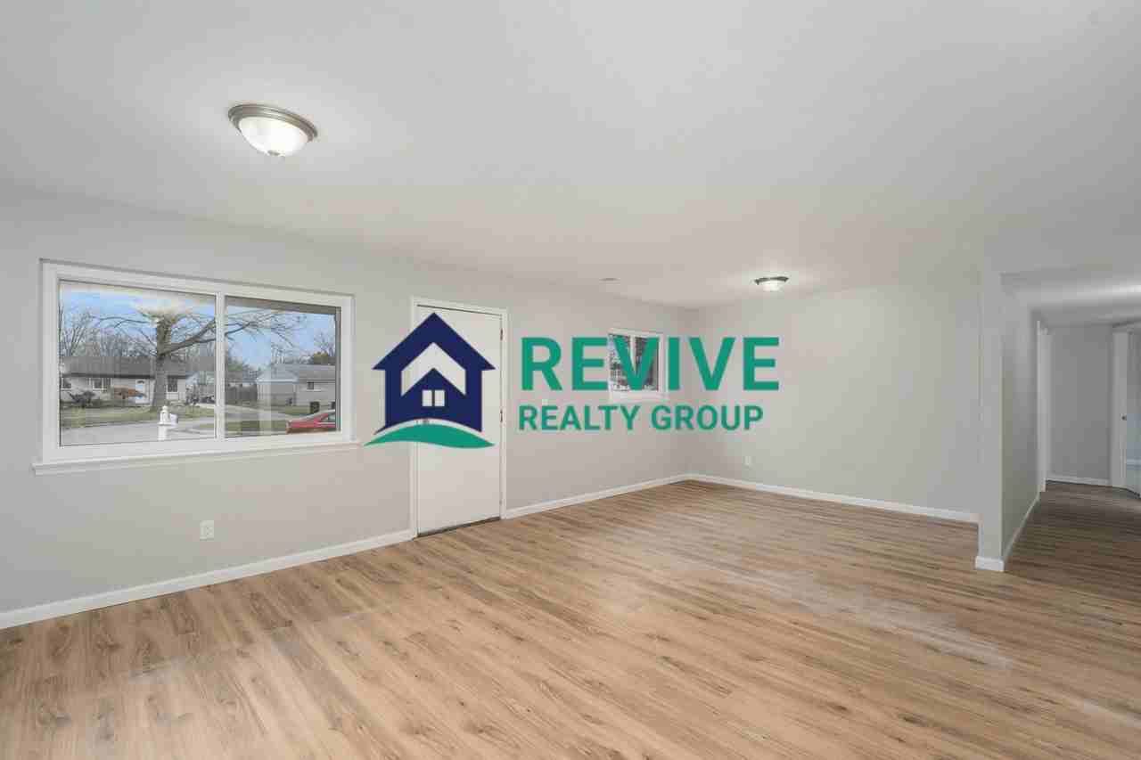 27275 Barbara Ct #1 - Photo 4 of 15