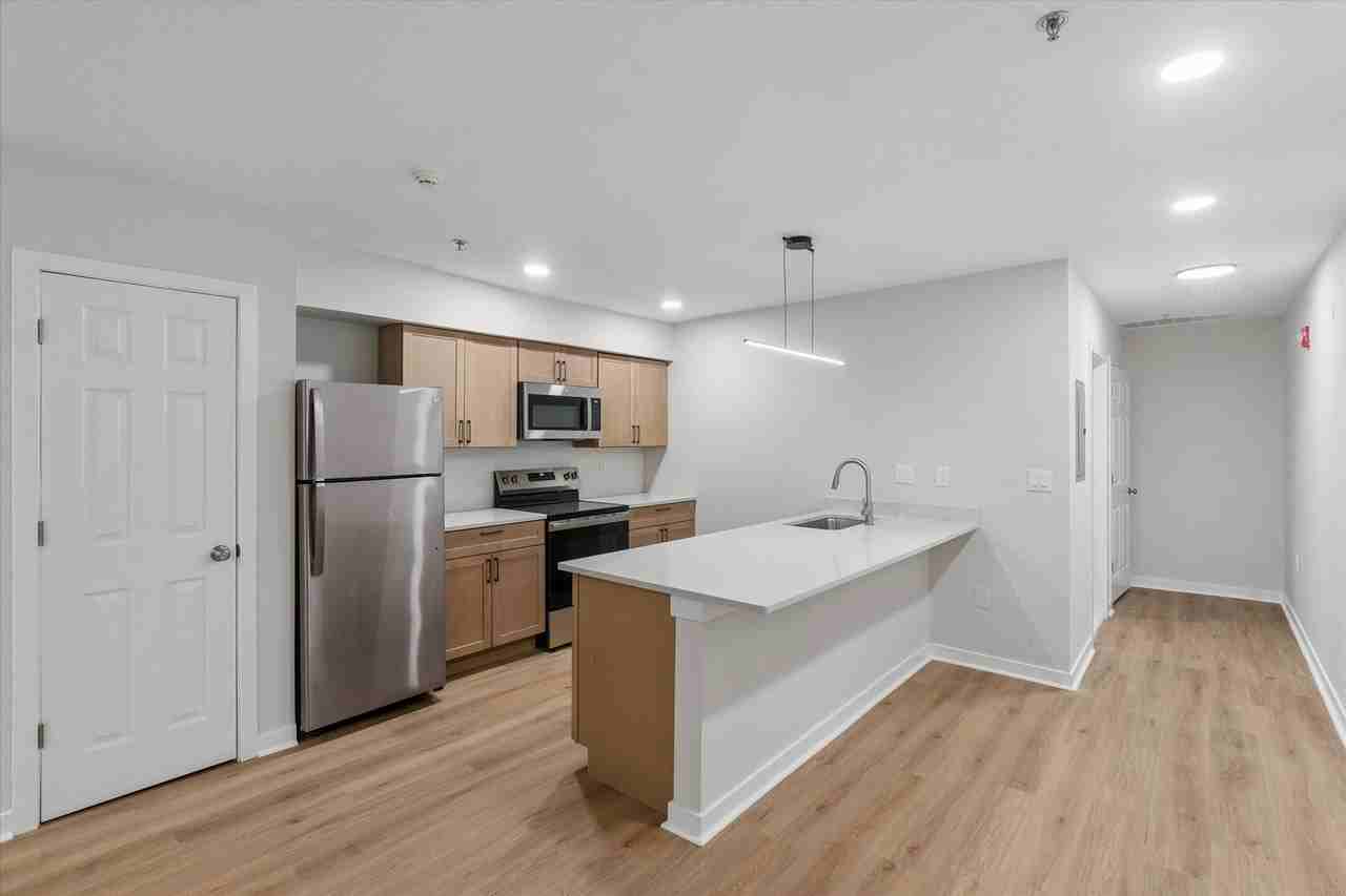 1204 Chestnut St - Photo 7 of 17