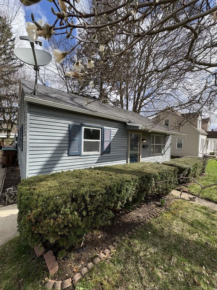 313 E North St #1 - Photo 2 of 24