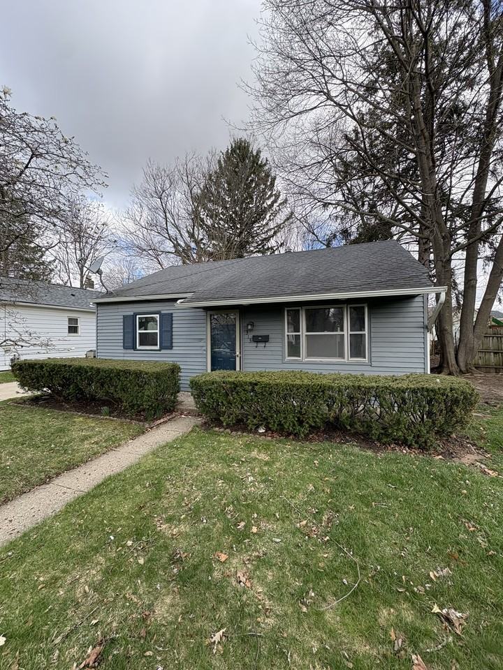 313 E North St #1 - Photo 3 of 24