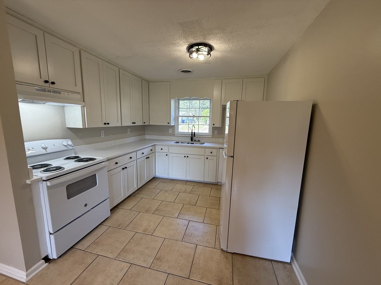 113 Lori StreetPrattville #8 - Photo 5 of 50