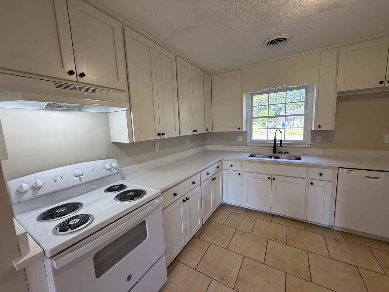 113 Lori StreetPrattville #8 - Photo 7 of 50