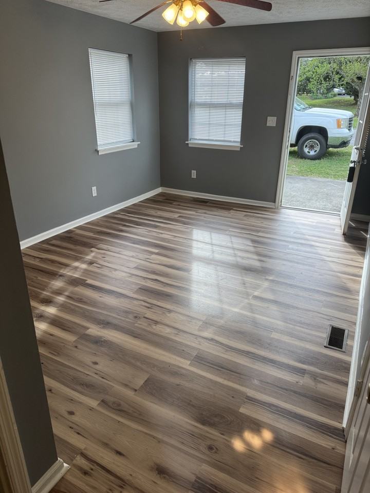 706 Riverside Dr #A - Photo 3 of 6