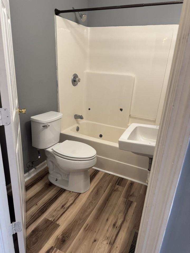 706 Riverside Dr #A - Photo 4 of 6