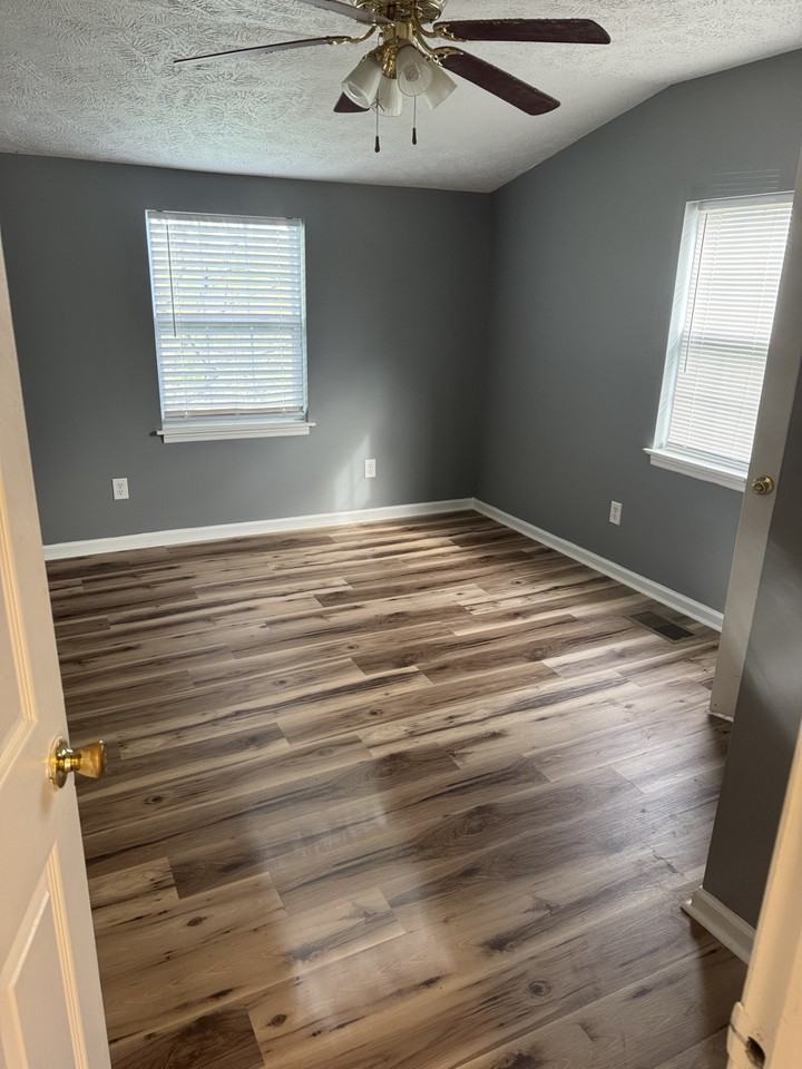 706 Riverside Dr #A - Photo 5 of 6