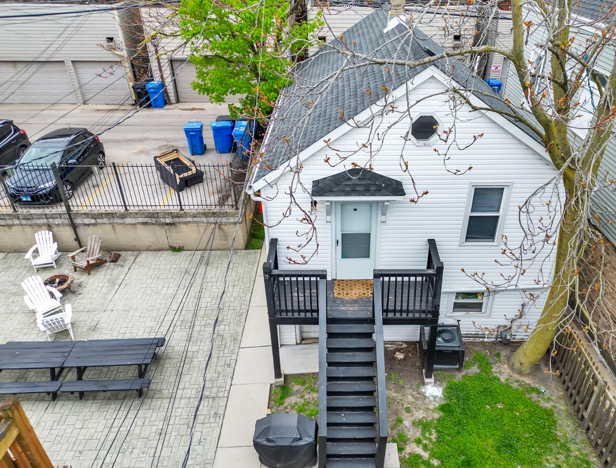 Marshfield Apartments - Photo 6 of 8