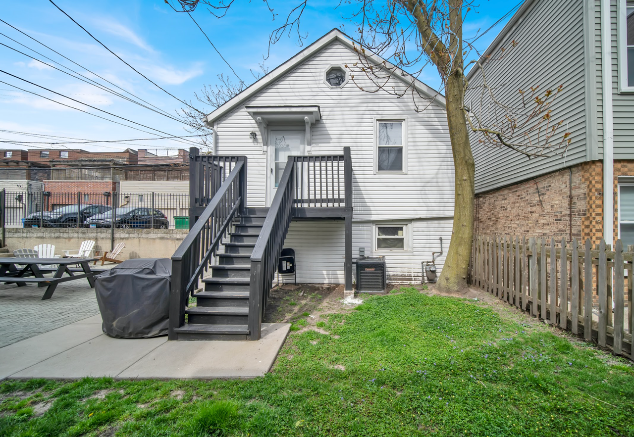 Marshfield Apartments - Photo 6 of 40