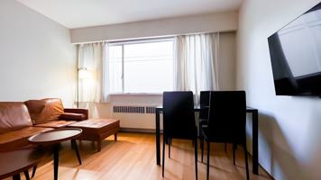 featured image of 1925 Nelson Street #203