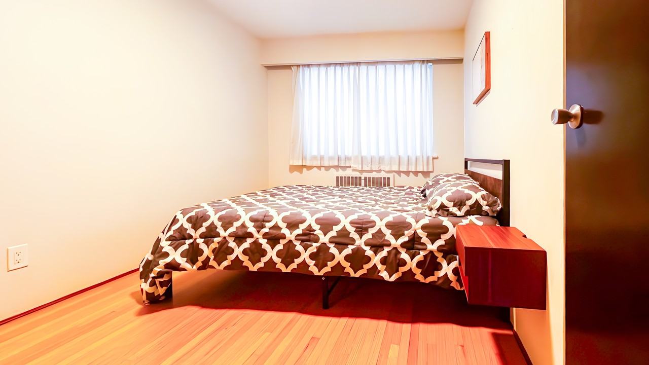 1925 Nelson Street #203 - Photo 5 of 11