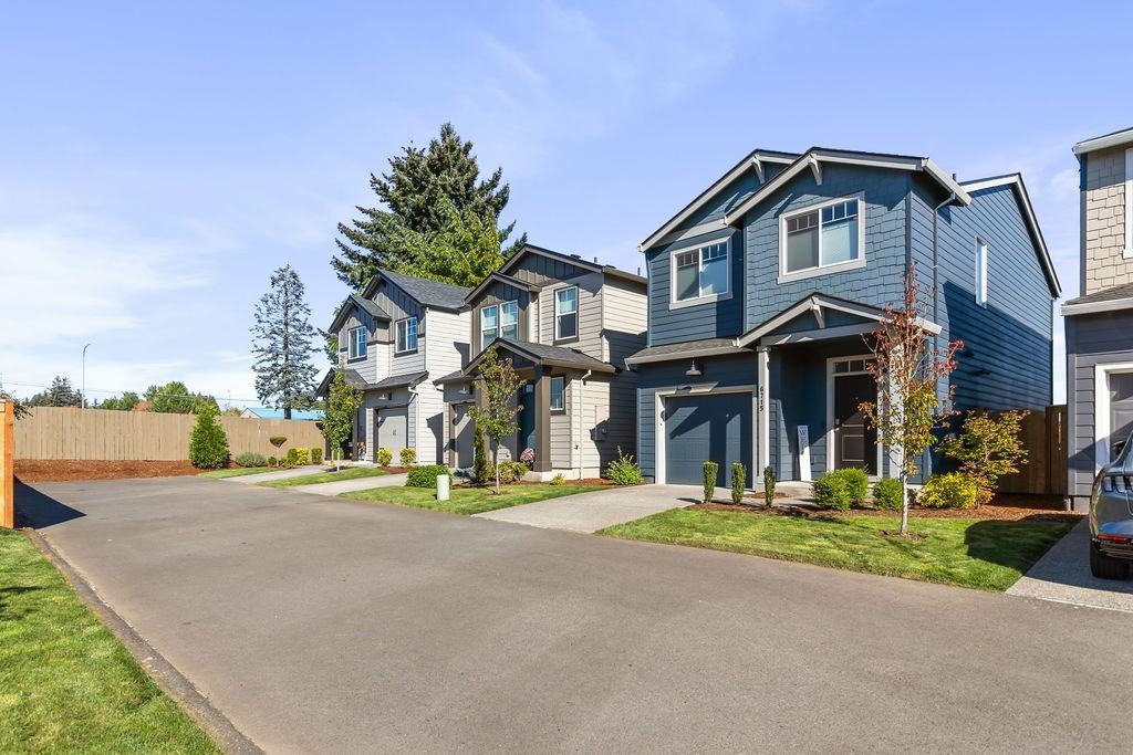 6715 Ne 139th Pl #1 - Photo 3 of 34