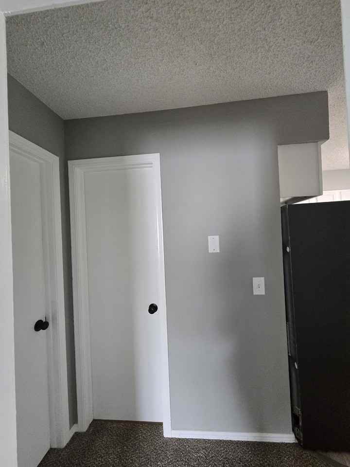 612 S Forrest St #D - Photo 4 of 19
