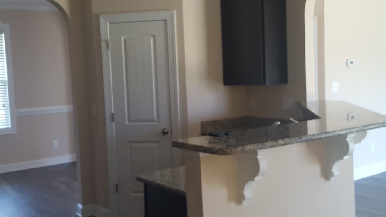 302 Catamaran Rd #1 - Photo 5 of 9