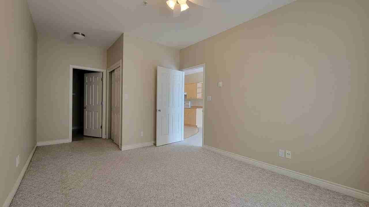 9914 101 Avenue - 308Renaissance #308 - Photo 4 of 7