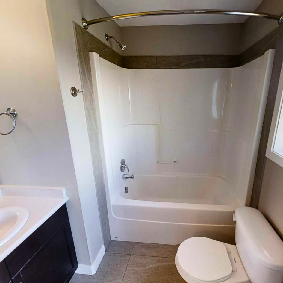 8815 96 Ave - Photo 5 of 9