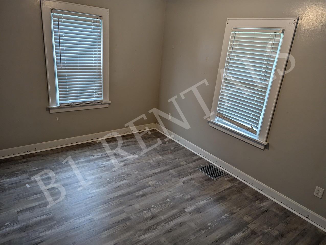 1317 Hutchins Ave #1 - Photo 5 of 7